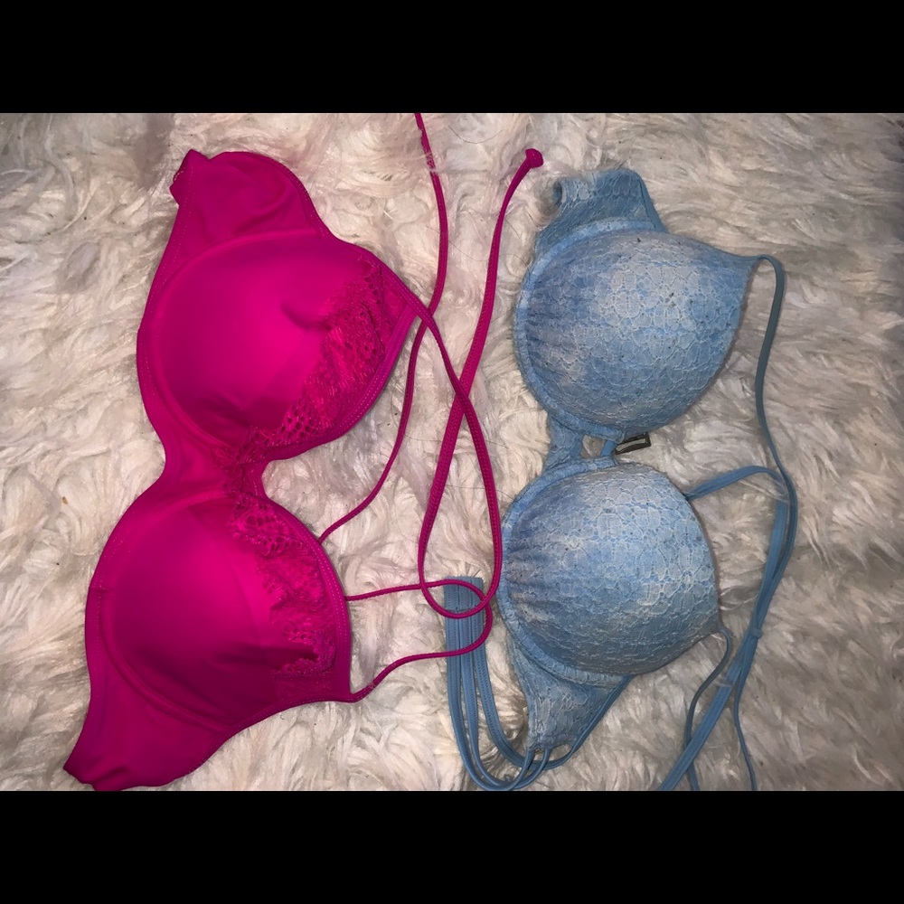 hollister bikini tops!